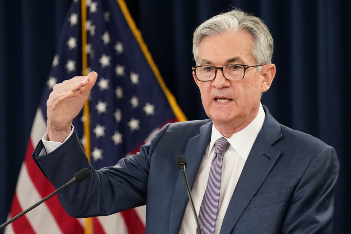 Jerome Powell cutting interest rates